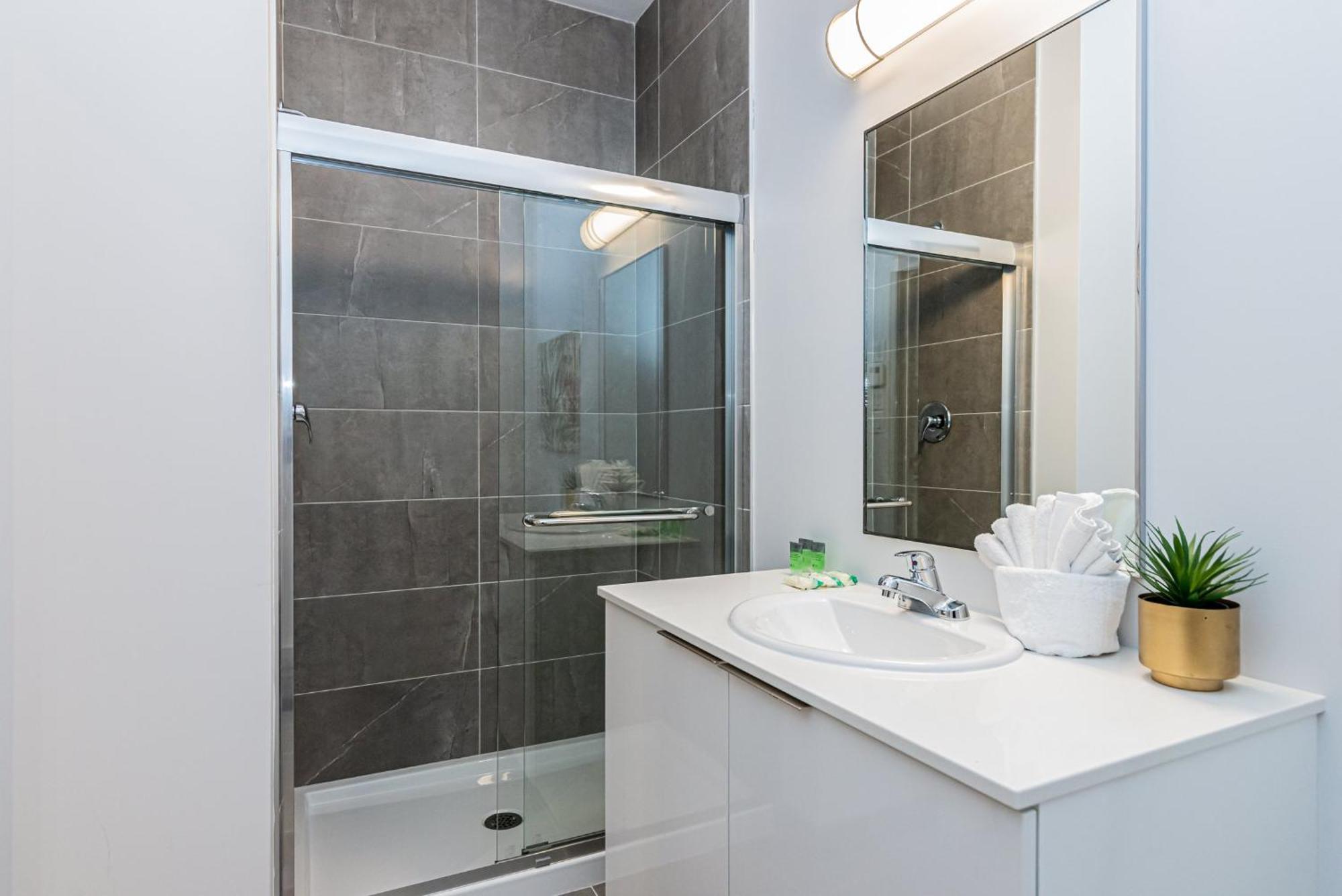 Wonderful New Studio Close To Mount Royal By Den Stays Montreal Pokój zdjęcie